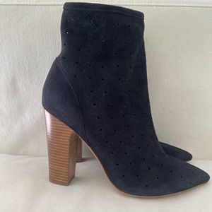 See By Cholé Vero Curio Black Suede Booties